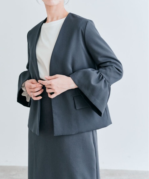 kirakiraShop(キラキラショップ)の「OUI CLASSY ノーカラー フレア スリーブ ジャケット(ノーカラージャケット・レディース・ネイビー/チャコール/ブラック・S/M/L)」の22枚目の写真