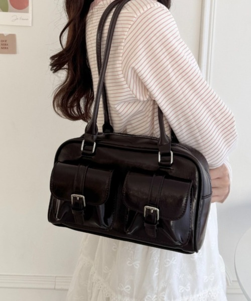 Loueme（ルエム）の「ダブルポケットロングハンドルPUバッグ（ショルダーバッグ・レディース・ブラック/レッド/ブラウン・FREE）」の11枚目の写真