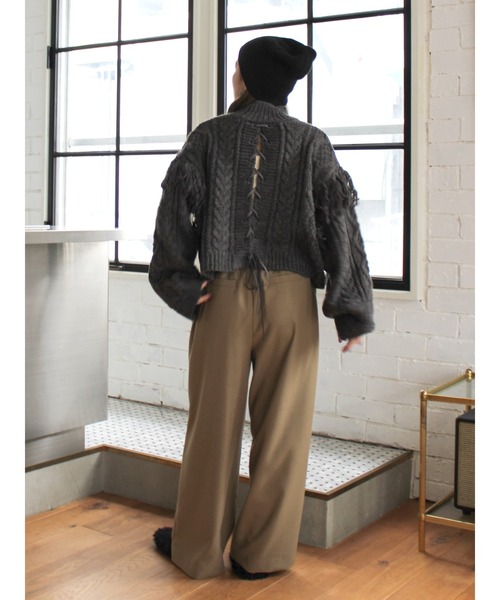 Ungrid(アングリッド)の「カットオフデザインラフ起毛タックパンツ(その他パンツ・レディース・チャコールグレー/ベージュ・SMALL/MEDIUM)」の19枚目の写真