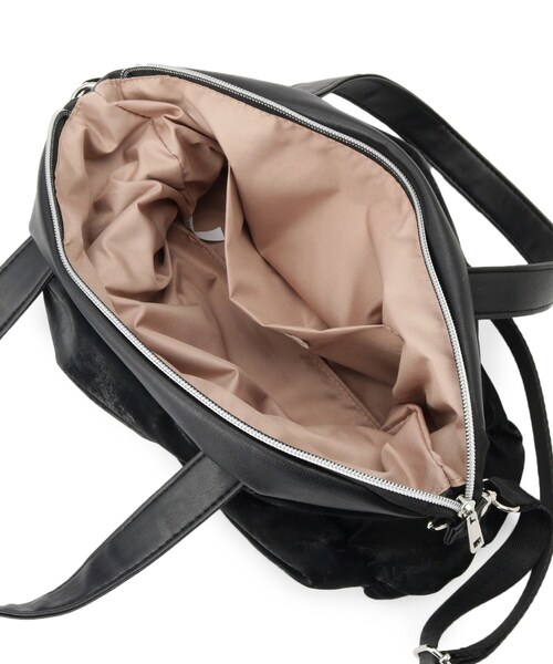 SHOO・LA・RUE（シューラルー）の「◆【2WAY】シャイニーくしゅくしゅトートバッグ（トートバッグ・レディース・シルバー/ダークブラウン/グレー/ブラック・00）」の12枚目の写真