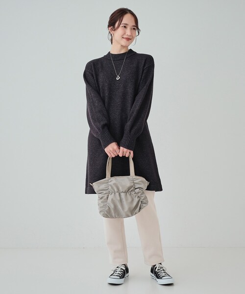 SHOO・LA・RUE（シューラルー）の「◆【2WAY】シャイニーくしゅくしゅトートバッグ（トートバッグ・レディース・シルバー/ダークブラウン/グレー/ブラック・00）」の16枚目の写真