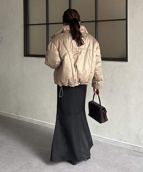 Thevon(ゼボン)の「サテンマーメイドスカート(スカート・レディース・ブラック/ベージュ/イエロー・S/M)」の22枚目の写真