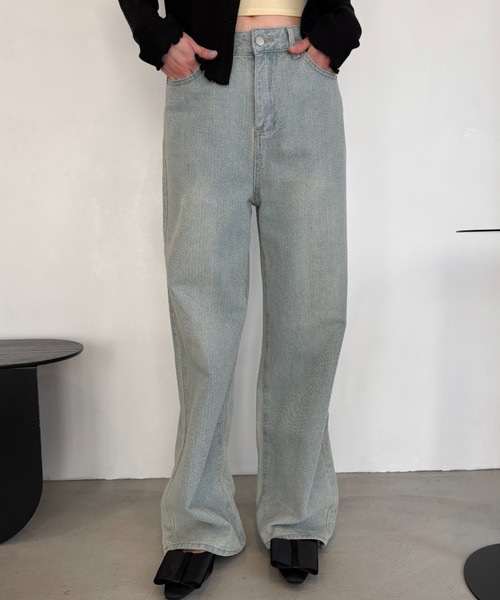 FUULLY STUDIO(フーリィーステューディオ)の「ジャガードワイドデニムパンツ(デニムパンツ・レディース・ブルー/ライトブルー・LARGE/MEDIUM/SMALL)」の2枚目の写真