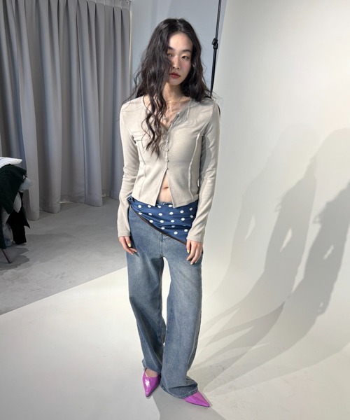 FUULLY STUDIO(フーリィーステューディオ)の「ジャガードワイドデニムパンツ(デニムパンツ・レディース・ブルー/ライトブルー・LARGE/MEDIUM/SMALL)」の16枚目の写真