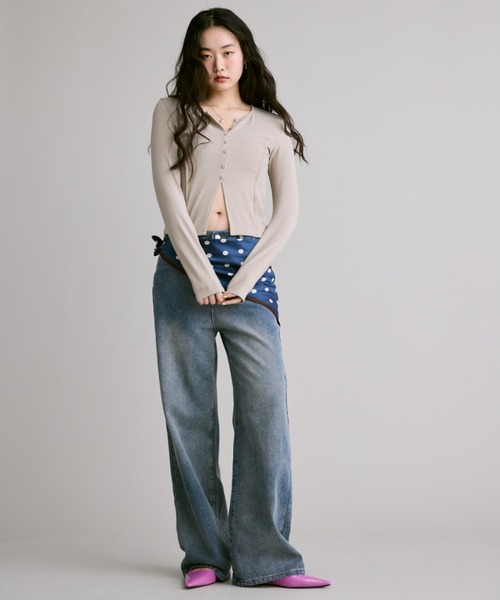 FUULLY STUDIO(フーリィーステューディオ)の「ジャガードワイドデニムパンツ(デニムパンツ・レディース・ブルー/ライトブルー・LARGE/MEDIUM/SMALL)」の19枚目の写真