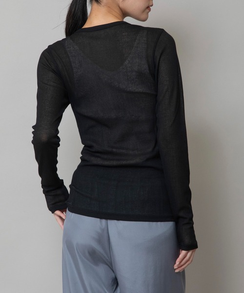 Munich（ミューニック）の「シアーリブクルーネックプルオーバー（Tシャツ/カットソー・レディース・ブラウン/ブラック/オフホワイト/マスタード/チャコールグレー・FREE）」の6枚目の写真