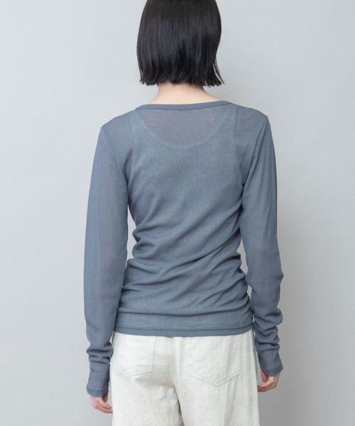 Munich（ミューニック）の「シアーリブクルーネックプルオーバー（Tシャツ/カットソー・レディース・ブラウン/ブラック/オフホワイト/マスタード/チャコールグレー・FREE）」の20枚目の写真