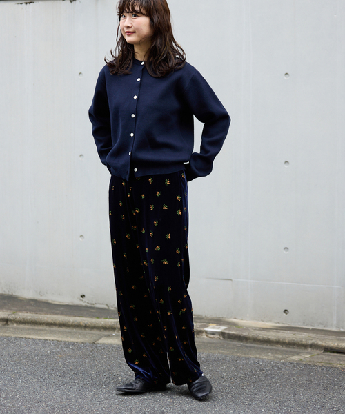 OUTDOOR PRODUCTS 刺繍ベロアフレアパンツ 刺繍ベロアフレアパンツ（スラックス）｜OUTDOOR PRODUCTS