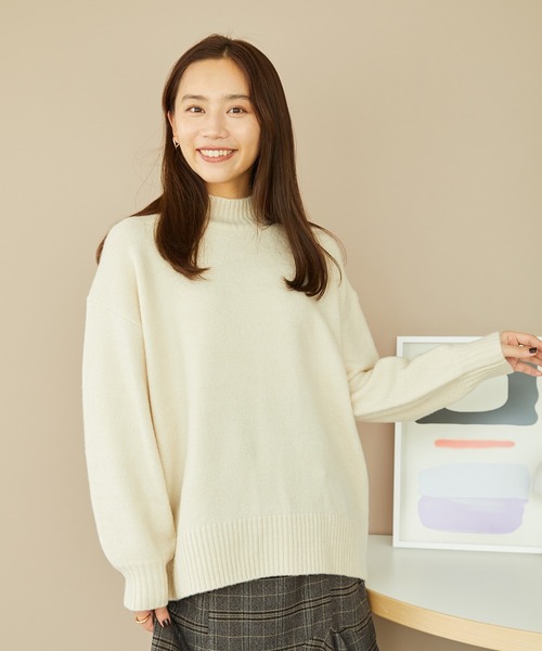 MISCH MASCH(ミッシュマッシュ)の「バックスリットニットプルオーバー MO33N03(ニット/セーター・レディース・ブラック/ブルー/ブラック×ホワイト/ホワイト/イエロー・フリ-)」の17枚目の写真