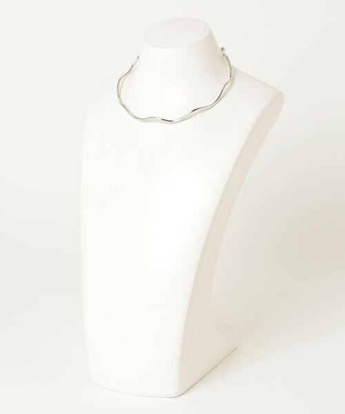 rae（レイ）の「【rae】wave choker /ウェーブチョーカー（チョーカー・レディース・シルバー/ゴールド・FREE）」の3枚目の写真