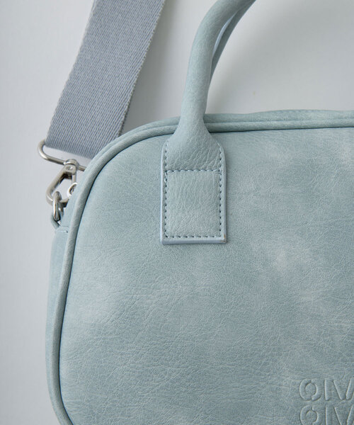 OLIVE des OLIVE(オリーブデオリーブ)の「エンボスロゴボストン(ショルダーバッグ・レディース・アイボリー/サックスブルー/ブラウン・FREE)」の20枚目の写真