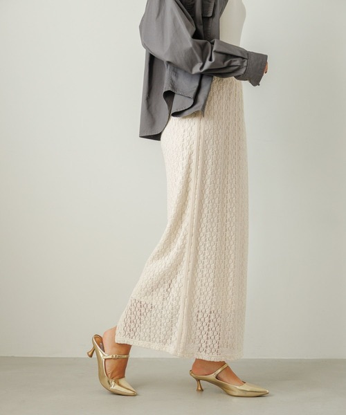 BAYFLOW（ベイフロー）の「[一枚でもレイヤードでも◎]レースナロースカート（スカート・レディース・ブラック/アイボリー・FREE）」の21枚目の写真