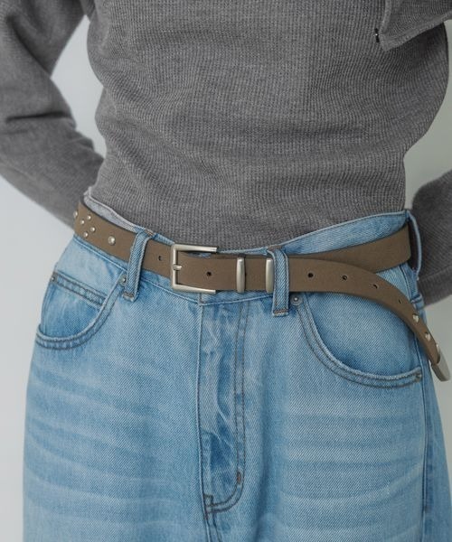 JEANASIS（ジーナシス）の「スタッズベルト/318598（ベルト・レディース・ブラック/ベージュ・FREE）」の2枚目の写真