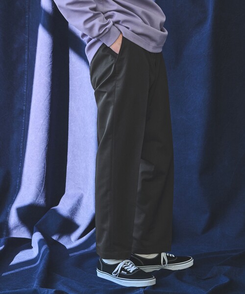 green label relaxing（グリーンレーベルリラクシング）の「ポリエステル ツイル  ワイド ユーティリティパンツ -ストレッチ-（その他パンツ・メンズ・ダークグレー/モカ/ナチュラル・XL/L/M/S）」の2枚目の写真