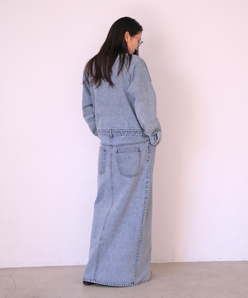 AKTE（アクテ）の「Vネックデニムドレス（ワンピース・レディース・ライトブルー/インディゴブルー・1/2/2T）」の6枚目の写真
