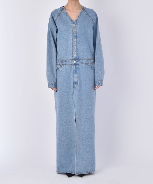AKTE（アクテ）の「Vネックデニムドレス（ワンピース・レディース・ライトブルー/インディゴブルー・1/2/2T）」の21枚目の写真