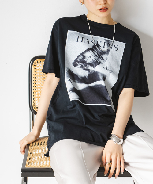 Couture d'adam(クチュールドアダム)の「COUTURE D'ADAM/クチュール ド アダム SamHaskins T-shirt(ブラック)(Tシャツ/カットソー・レディース・ブラック・38)」の1枚目の写真