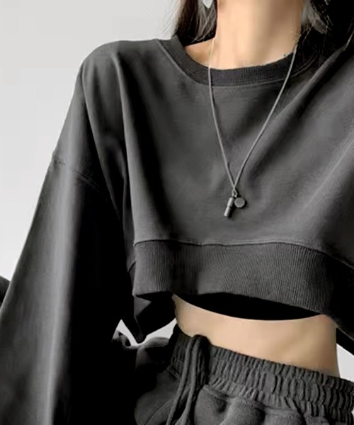 VIBGYOR（ヴィブジョー）の「[NARULA/ナルラ]クロップド 無地 ロンT(CZ)（Tシャツ/カットソー・レディース・ホワイト/チャコール/ブルー/ブラック・FREE）」の4枚目の写真