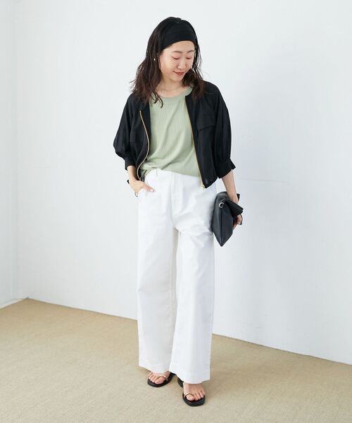 le.coeur blanc(ルクールブラン)の「《軽めな素材で夏も快適》ライトオンスデニムワイドパンツ(デニムパンツ・レディース・ホワイト/サックスブルー・36/38)」の5枚目の写真