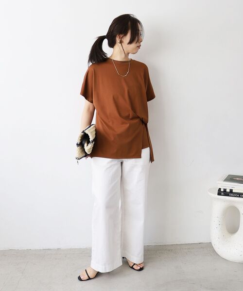 le.coeur blanc(ルクールブラン)の「《軽めな素材で夏も快適》ライトオンスデニムワイドパンツ(デニムパンツ・レディース・ホワイト/サックスブルー・36/38)」の12枚目の写真