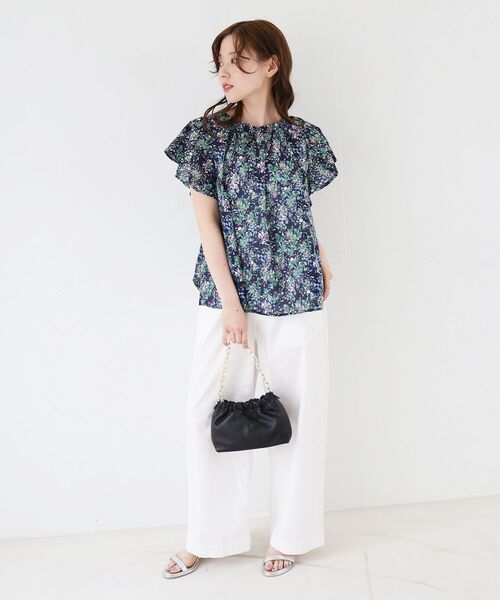 le.coeur blanc(ルクールブラン)の「《軽めな素材で夏も快適》ライトオンスデニムワイドパンツ(デニムパンツ・レディース・ホワイト/サックスブルー・36/38)」の14枚目の写真