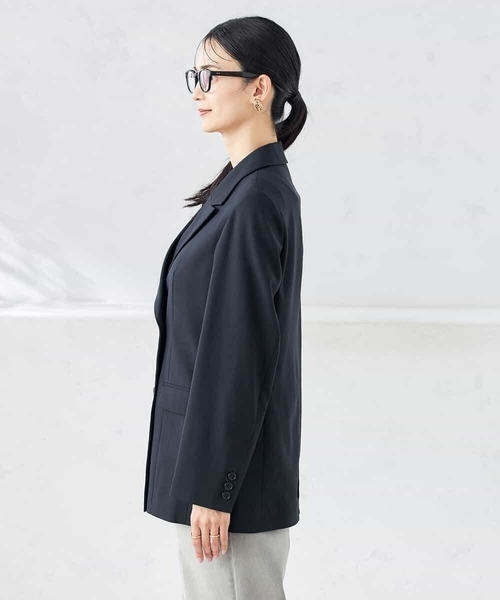 a.v.v(アーヴェヴェ)の「【洗える/ストレッチ/UVカット】麻調ストレッチダブルブレストジャケット(テーラードジャケット・レディース・グレー/ベージュ/ネイビー・40/38/36/42/34)」の13枚目の写真