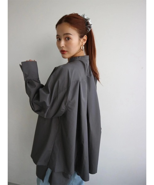 TRUNC（トランクエイティーエイト）の「Side Flare Big Shirts（シャツ/ブラウス・レディース・オフホワイト/チャコールグレー・FREE）」の10枚目の写真