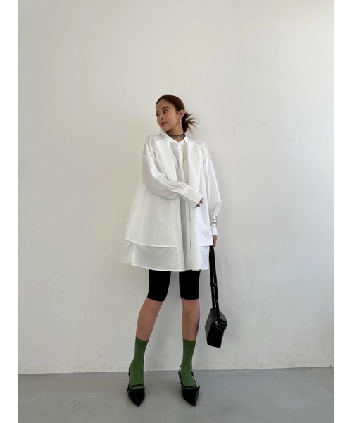 TRUNC（トランクエイティーエイト）の「Side Flare Big Shirts（シャツ/ブラウス・レディース・オフホワイト/チャコールグレー・FREE）」の4枚目の写真