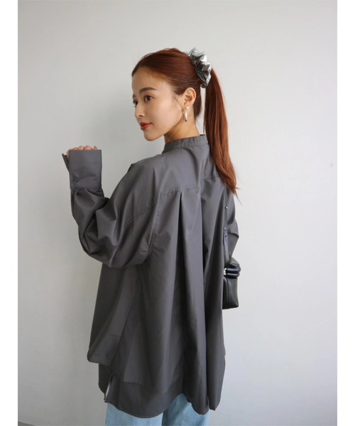 TRUNC（トランクエイティーエイト）の「Side Flare Big Shirts（シャツ/ブラウス・レディース・オフホワイト/チャコールグレー・FREE）」の14枚目の写真