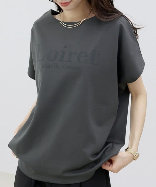 Aletta vita(アレッタビータ)の「ポンチ2WAYロゴプルオーバー(Tシャツ/カットソー・レディース・チャコール/ベージュ/オフホワイト・M)」の2枚目の写真
