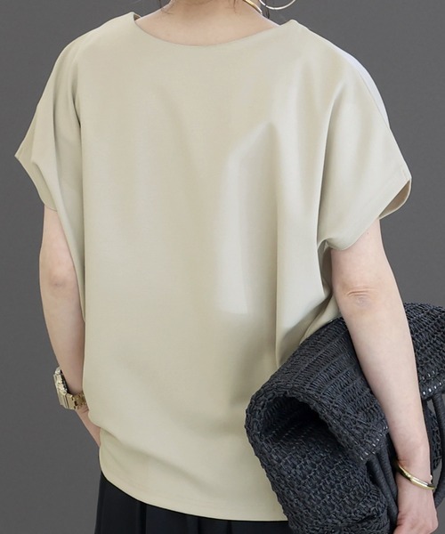 Aletta vita(アレッタビータ)の「ポンチ2WAYロゴプルオーバー(Tシャツ/カットソー・レディース・チャコール/ベージュ/オフホワイト・M)」の9枚目の写真