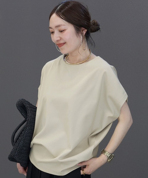 Aletta vita(アレッタビータ)の「ポンチ2WAYロゴプルオーバー(Tシャツ/カットソー・レディース・チャコール/ベージュ/オフホワイト・M)」の4枚目の写真