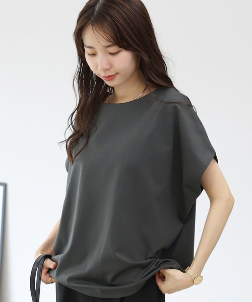 Aletta vita(アレッタビータ)の「ポンチ2WAYロゴプルオーバー(Tシャツ/カットソー・レディース・チャコール/ベージュ/オフホワイト・M)」の14枚目の写真