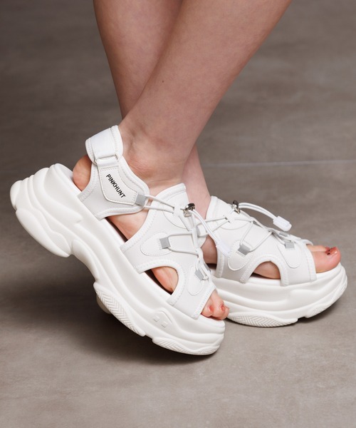 PINKHUNT(ピンクハント)の「PINKHUNT ピンクハント 厚底スポーツサンダル 0407(サンダル・キッズ・ホワイト/ブラック・S size/M size/L size)」の2枚目の写真