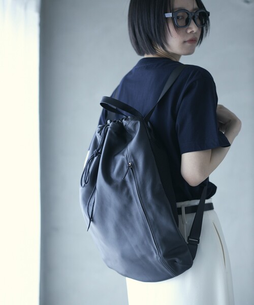 Firsthand（ファーストハンド）の「Firsthand/ファーストハンド レザーナップザック / レザーバッグ / 牛革 / 撥水レザー / A4（バックパック/リュック・メンズ・ブラック・ONE SIZE）」の18枚目の写真