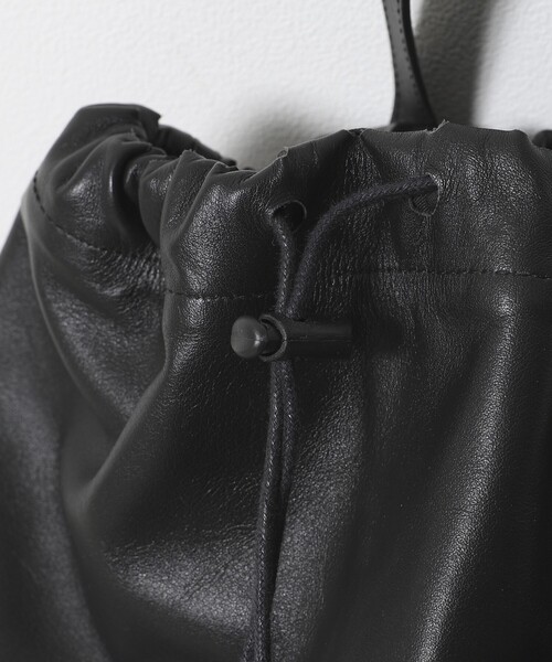 Firsthand（ファーストハンド）の「Firsthand/ファーストハンド レザーナップザック / レザーバッグ / 牛革 / 撥水レザー / A4（バックパック/リュック・メンズ・ブラック・ONE SIZE）」の12枚目の写真