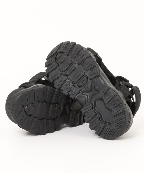 GAP（ギャップ）の「【GAP】ジュニアスポーツサンダル（サンダル・キッズ・ブラック×ホワイト/ブラック×ブラック・19.0cm/20.0cm/21.0cm/22.0cm）」の4枚目の写真