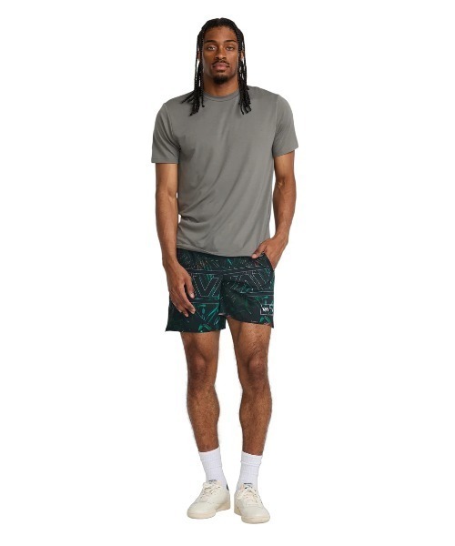 RVCA（ルーカ）の「RVCA メンズ HAWAII YOGGER STRETCH 17 ショートパンツ 【2025年春夏モデル】/ルーカウエストゴム水陸両用サーフトランクス・ボードショーツ・バギーショーツ(水着)（その他パンツ・メンズ・ブラック系その他・SMALL/MEDIUM/LARGE/X-LARGE）」の4枚目の写真