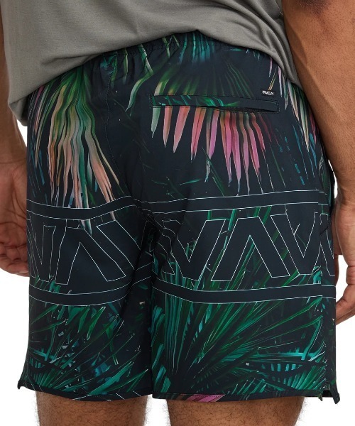 RVCA（ルーカ）の「RVCA メンズ HAWAII YOGGER STRETCH 17 ショートパンツ 【2025年春夏モデル】/ルーカウエストゴム水陸両用サーフトランクス・ボードショーツ・バギーショーツ(水着)（その他パンツ・メンズ・ブラック系その他・SMALL/MEDIUM/LARGE/X-LARGE）」の5枚目の写真