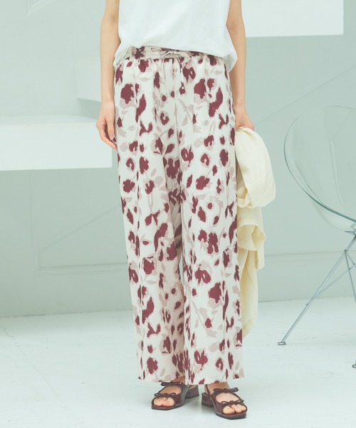 LAKOLE(ラコレ)の「ニュアンス柄イージーパンツ / 491877(その他パンツ・レディース・ブラック/アイボリー/ブラウン・FREE)」の2枚目の写真