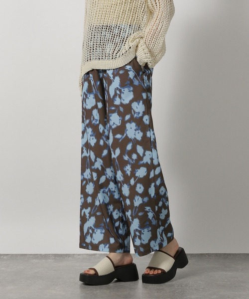 LAKOLE(ラコレ)の「ニュアンス柄イージーパンツ / 491877(その他パンツ・レディース・ブラック/アイボリー/ブラウン・FREE)」の4枚目の写真