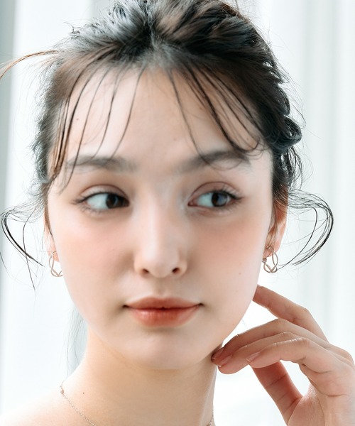 Jolie Toujours(ジョリトゥジュール)の「【金属アレルギー軽減】〈Silver925〉クロスフープイヤリング(イヤリング・レディース・シルバー・FREE)」の5枚目の写真