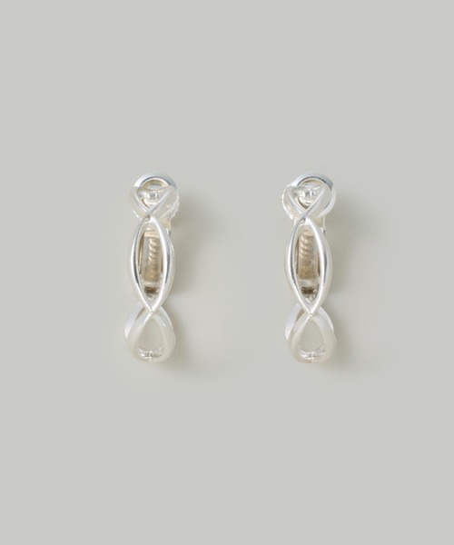 Jolie Toujours(ジョリトゥジュール)の「【金属アレルギー軽減】〈Silver925〉クロスフープイヤリング(イヤリング・レディース・シルバー・FREE)」の2枚目の写真