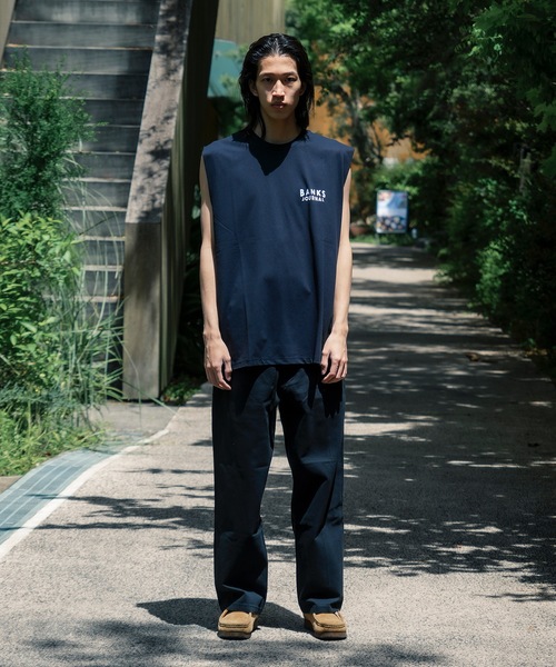 BANKS(バンクス)の「DESIGN TEE /BANKS JOURNAL(バンクスジャーナル)ワンポイントブランドロゴプリントタンクトップ(タンクトップ・メンズ・スモークピンク/オフホワイト/ブラック・MEDIUM/LARGE/X-LARGE)」の10枚目の写真