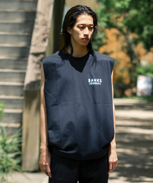 BANKS(バンクス)の「DESIGN TEE /BANKS JOURNAL(バンクスジャーナル)ワンポイントブランドロゴプリントタンクトップ(タンクトップ・メンズ・スモークピンク/オフホワイト/ブラック・MEDIUM/LARGE/X-LARGE)」の11枚目の写真