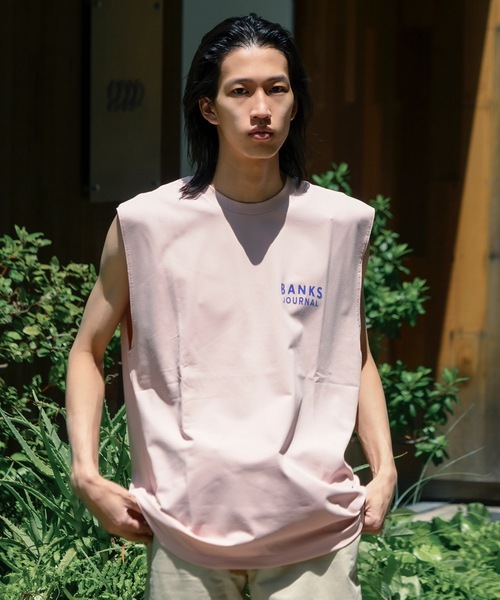 BANKS(バンクス)の「DESIGN TEE /BANKS JOURNAL(バンクスジャーナル)ワンポイントブランドロゴプリントタンクトップ(タンクトップ・メンズ・スモークピンク/オフホワイト/ブラック・MEDIUM/LARGE/X-LARGE)」の17枚目の写真