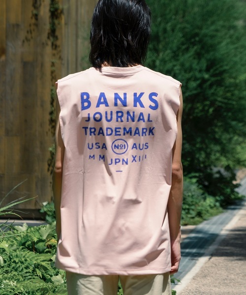 BANKS(バンクス)の「DESIGN TEE /BANKS JOURNAL(バンクスジャーナル)ワンポイントブランドロゴプリントタンクトップ(タンクトップ・メンズ・スモークピンク/オフホワイト/ブラック・MEDIUM/LARGE/X-LARGE)」の20枚目の写真