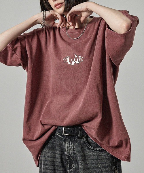 Alfred Alex(アルフレッドアレックス)の「【Alfred Alex】ヴィンテージ加工ピグメント3Dメタルディストーテッドロゴ半袖Tシャツ(Tシャツ/カットソー・メンズ・ブラック/ワイン/グレイッシュブルー・M/L)」の3枚目の写真