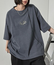 【Alfred Alex】ヴィンテージ加工ピグメント3Dメタルディストーテッドロゴ半袖Tシャツ