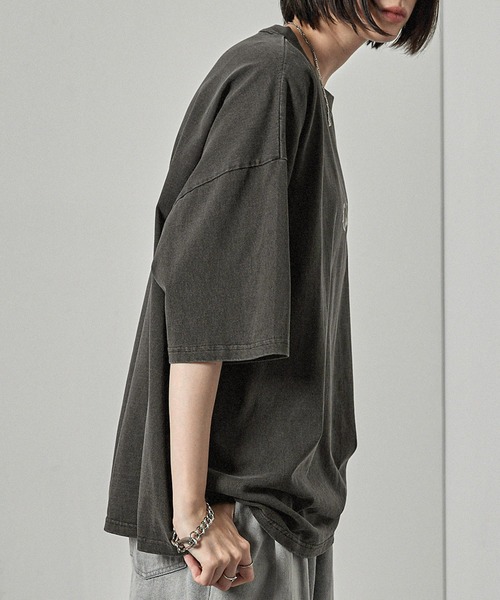 Alfred Alex(アルフレッドアレックス)の「【Alfred Alex】ヴィンテージ加工ピグメント3Dメタルディストーテッドロゴ半袖Tシャツ(Tシャツ/カットソー・メンズ・ブラック/ワイン/グレイッシュブルー・M/L)」の18枚目の写真